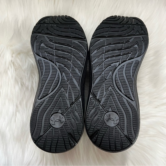 New with Box Under Armour Men's black UA Charged Pursuit 2 4E Shoe Size 10.5 - Picture 6 of 9